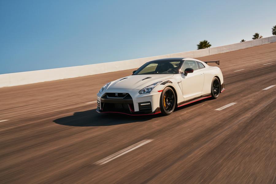  Nissan GT-R Nismo (R35) 2019 года  (NA) (фото 7 из 19)